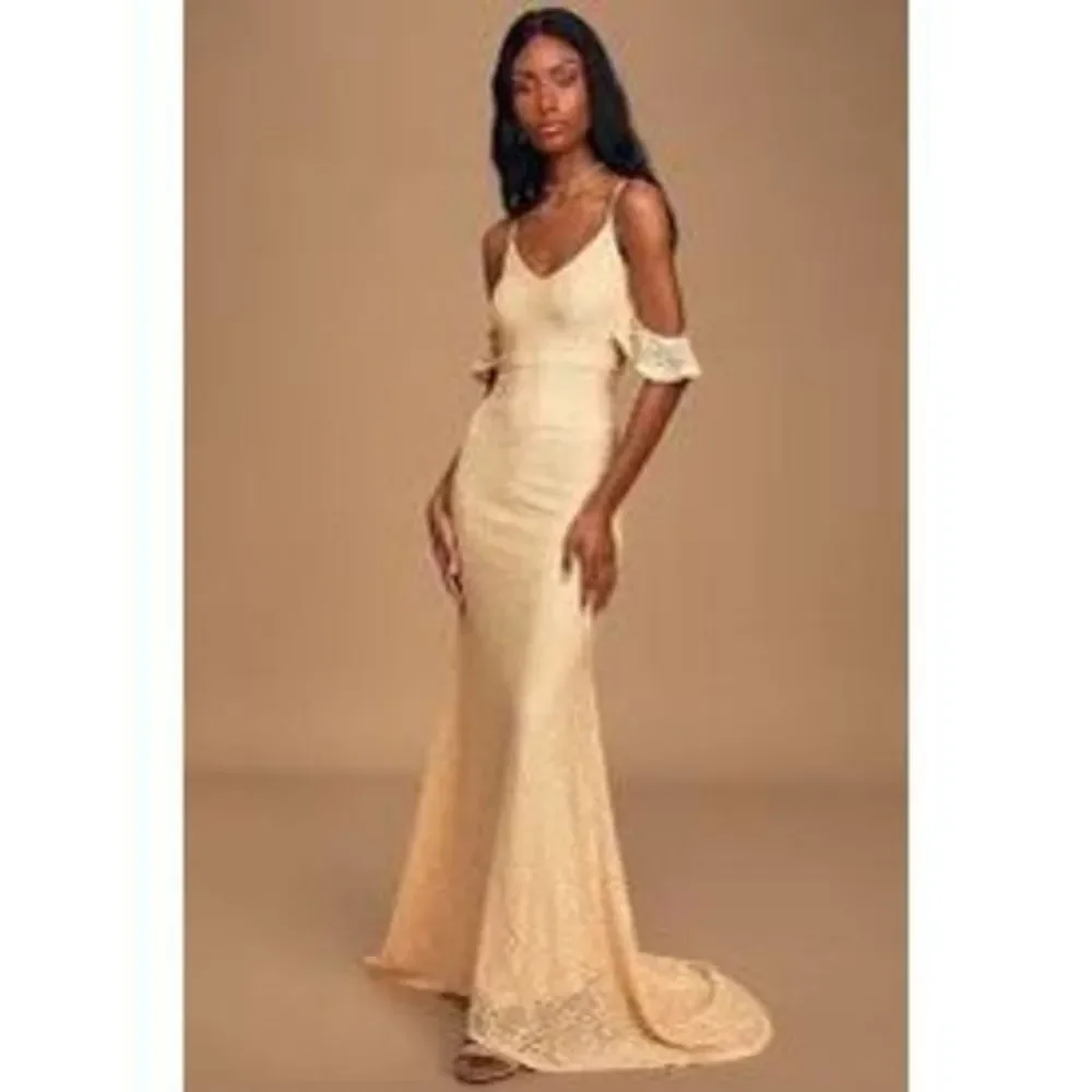 Lulu’s Declare My Love Cream Lace Cold-Shoulder Mermaid Maxi Dress
